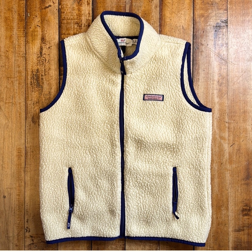 Vineyard Vines Sherpa Vest girls size medium 10-12 cream with navy trim.